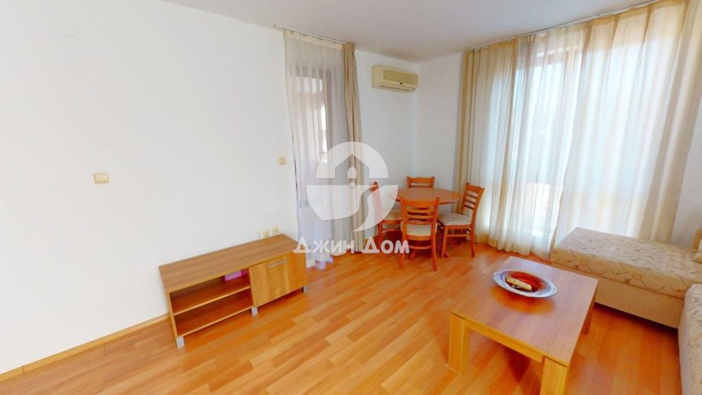 Продава се Тристаен апартамент в к.к. Слънчев бряг - 95000 кв.м за 1 €/кв.м - Снимка #1