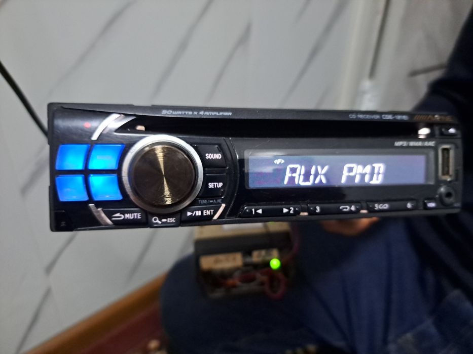 Alpine CDE-121EI orginal mafon