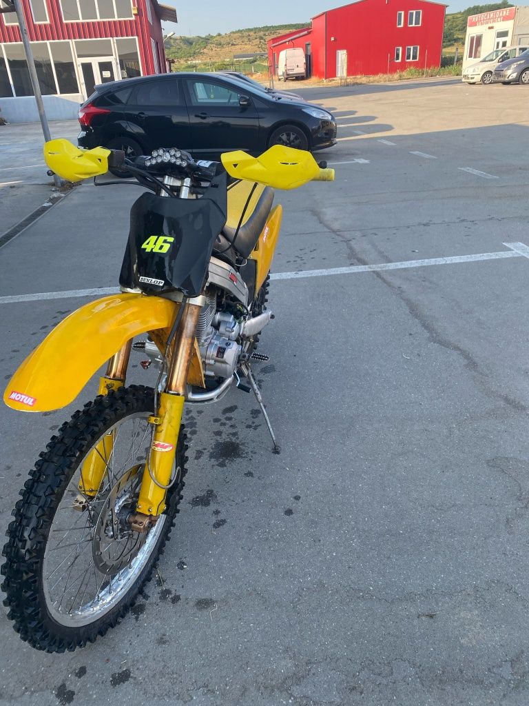 !! Cross 250cc !!