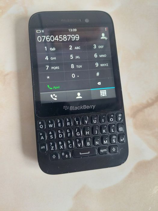 [Q5] Vând BlackBerry Q5 negru, fără probleme, soft nou //poze reale