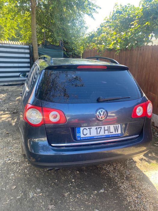 Vand sau schimb passat b6 2.0 tdi