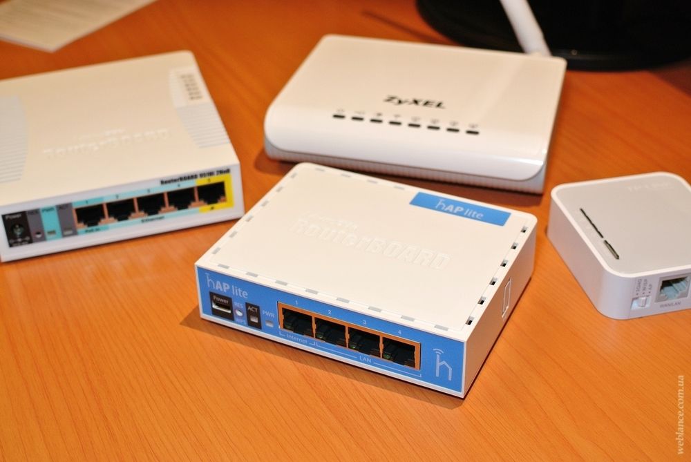 Маршрутизатор Mikrotik hap lite