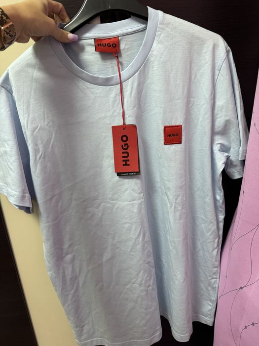 Hugo tricou barbati
