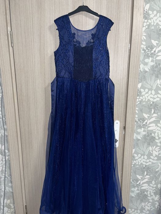 Рокля за офизиален повод!