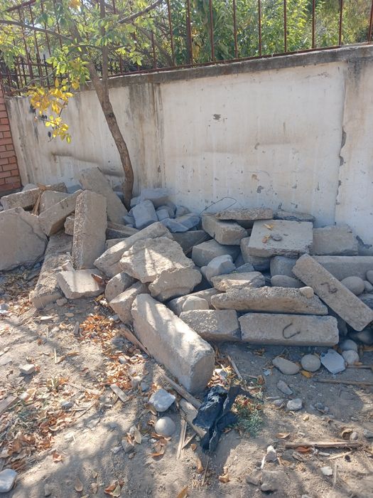 Beton va plita sotiladi