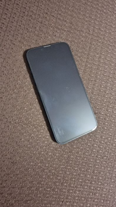 Vand lPhone 13, 128GB, 5G, culoare Midnight