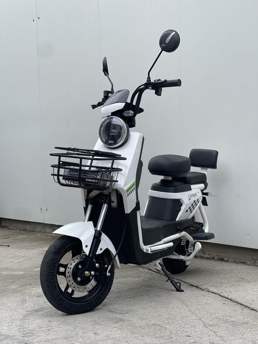 Scuter  electric fara permis 500W