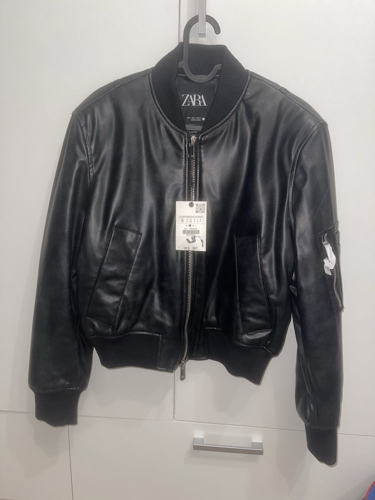 Яке от еко кожа Zara