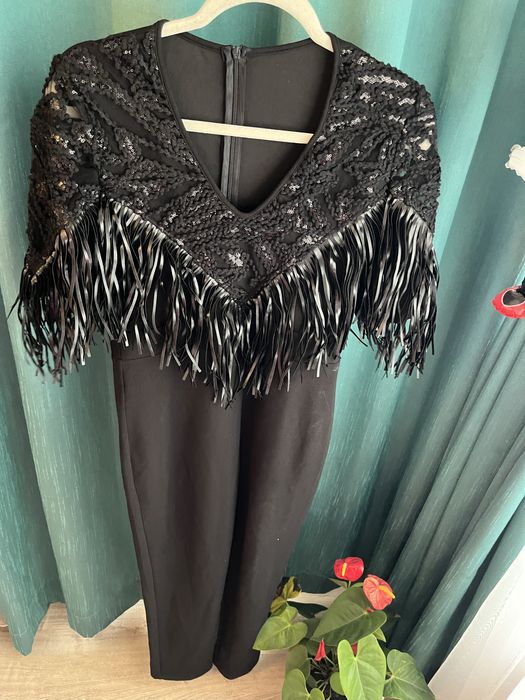 Нов черен гащеризон