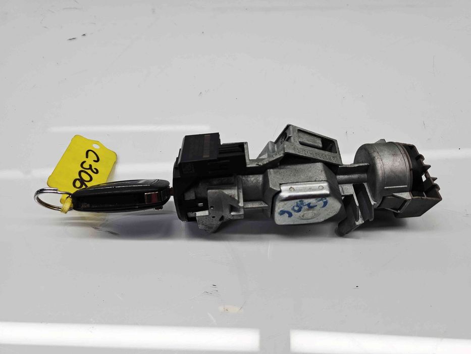 Contact cu cheie Ford Focus 3 (CB8) [Fabr 2011-2015] 6E5T-15607-CA  1