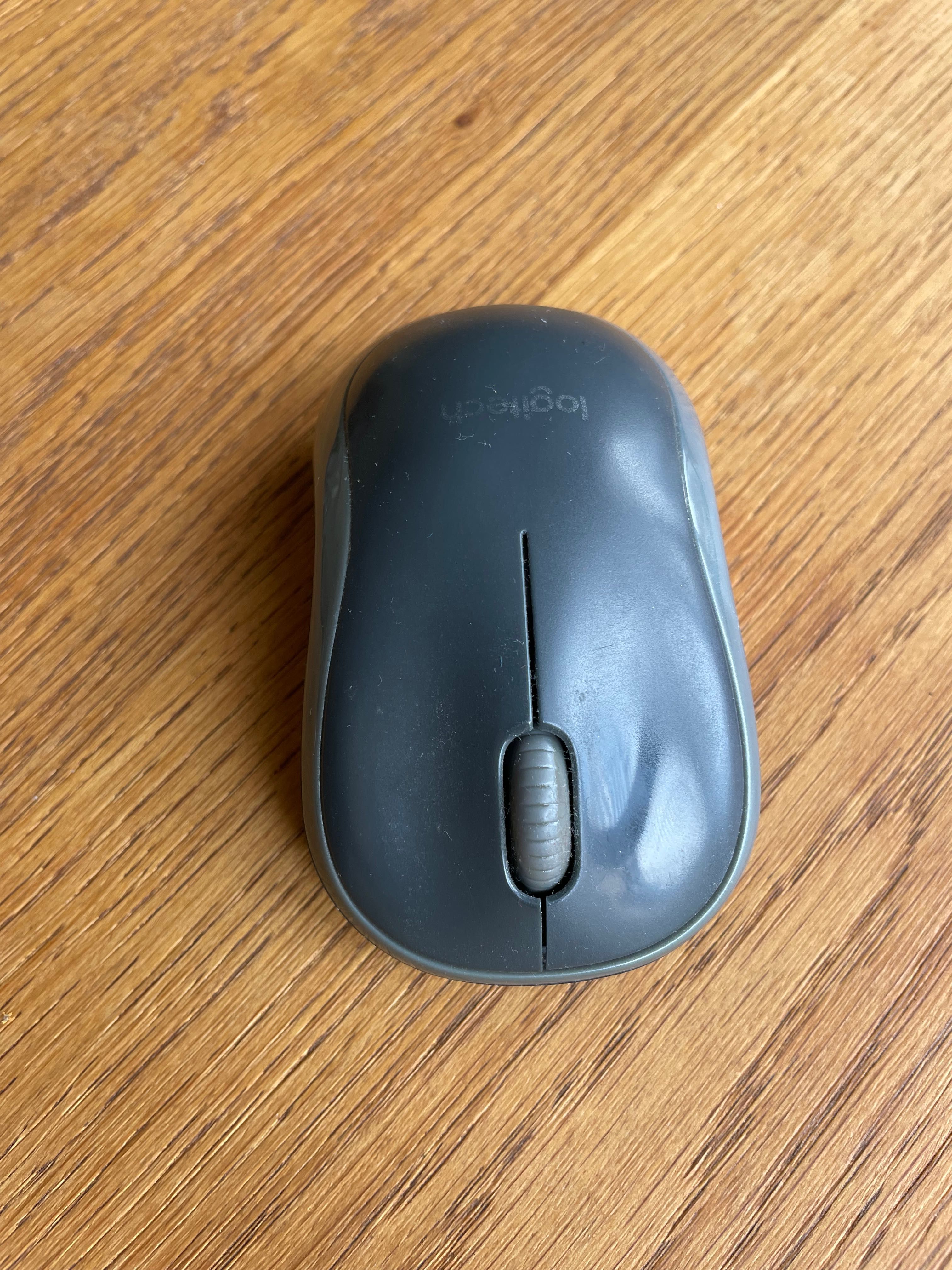 Безжична Мишка Logitech M185