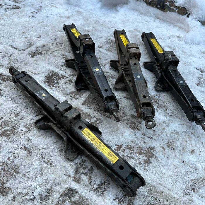 домкрат высокий от кроссовера