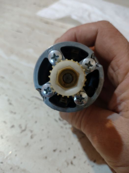 motor de la un filtru de cafea