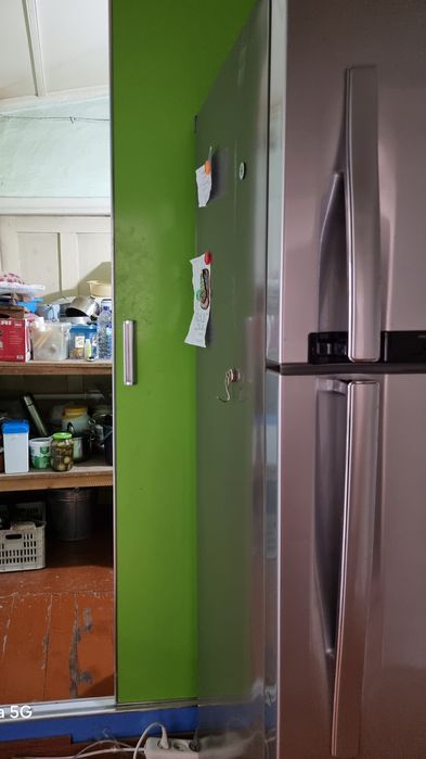 Продаю коммерческое здание,плюс частный дом 7 комнат в городе Сырдарья