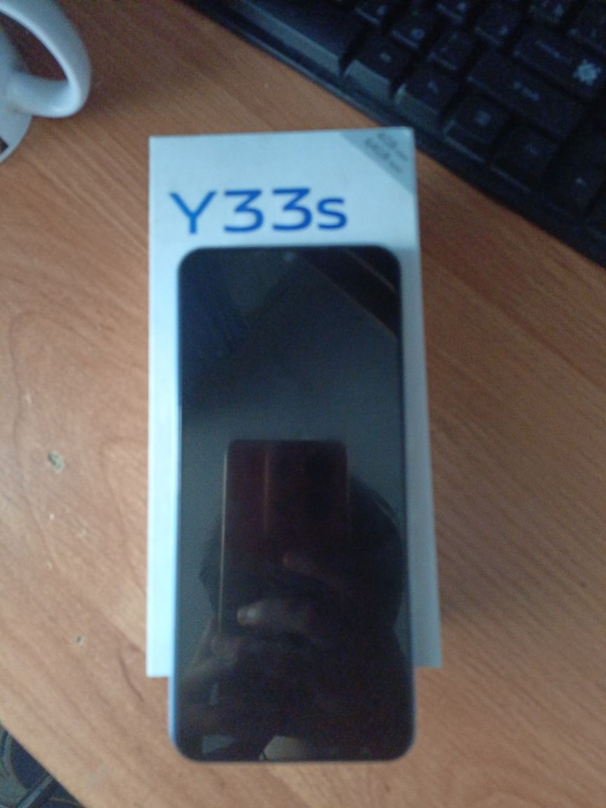 Продам телефон vivo y33s