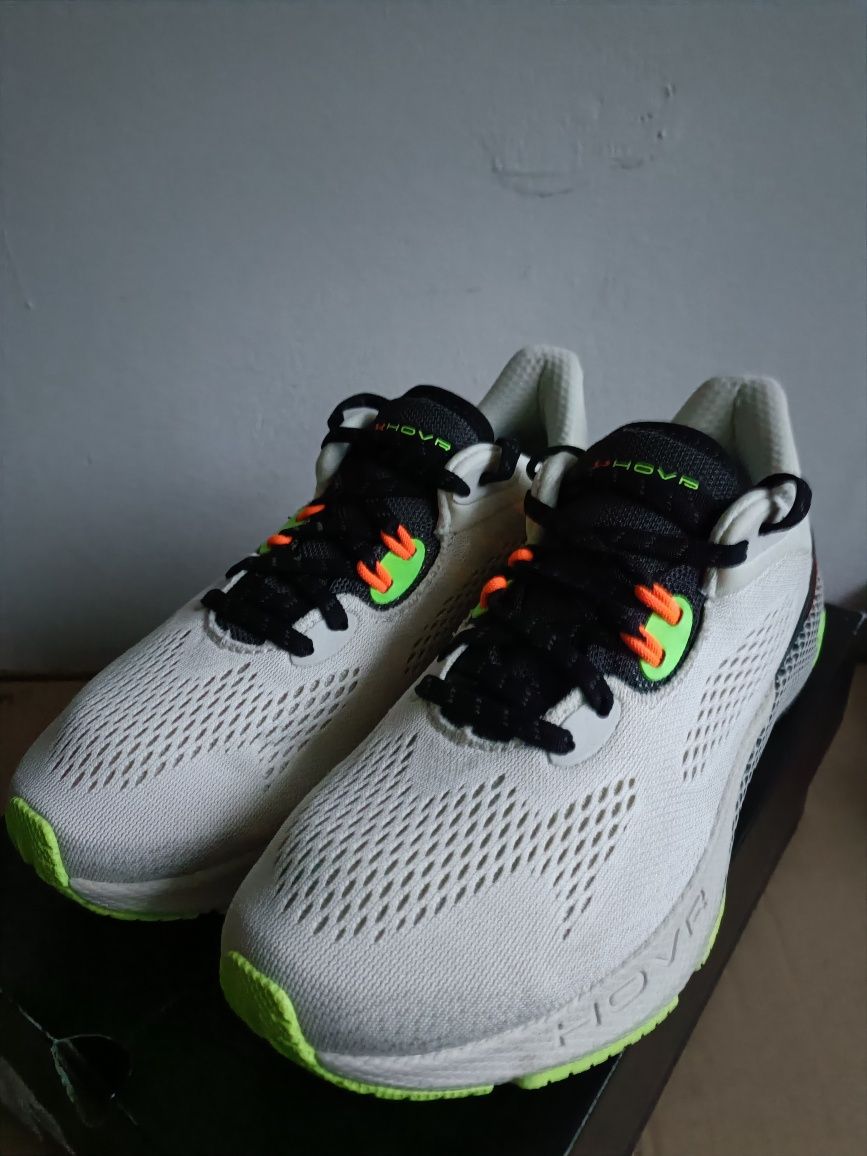Under Armour UA Hovr Machina 3 номер 40 код 52A