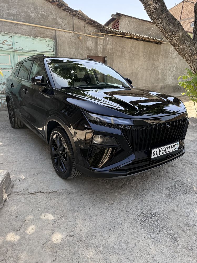 Dongfeng Aeolus Huge Hybrid