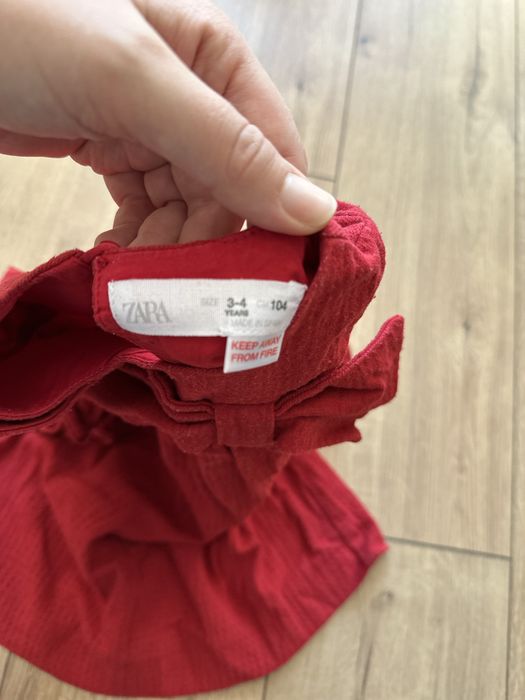 Детски рокли 98-104