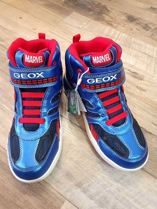 Сникърси/обувки Geox, нови