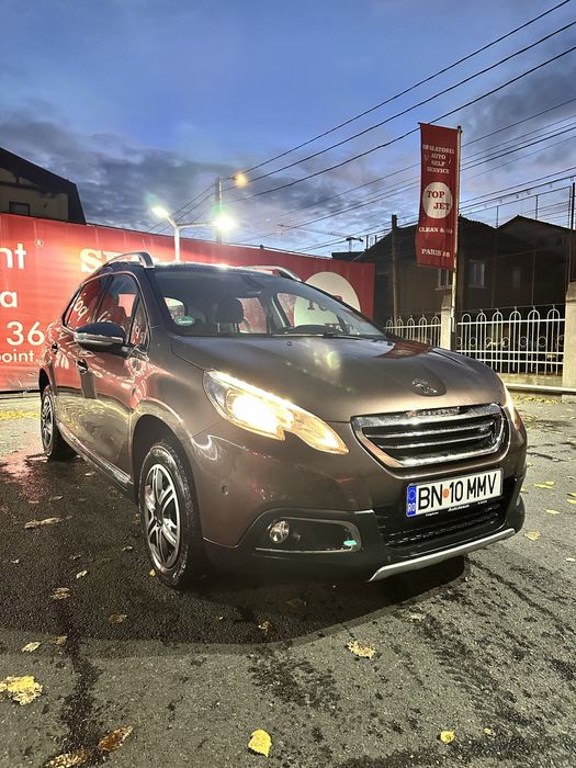 Se vinde Peugeot 2008, din anul 2013, motor 1.6 diesel, automat.