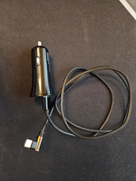 Pitaka Car Charger PD 2.0 si QC 3.0 + Cablu USB-C - USB-A  in unghi 90