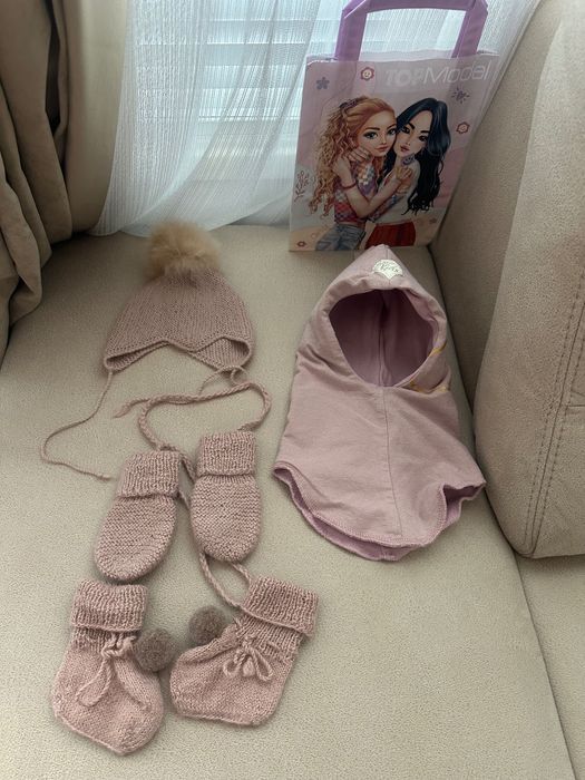 Бебешки лотчета шапки 0-6м