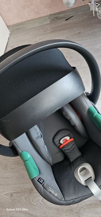 Cybex Aton b2 i-size