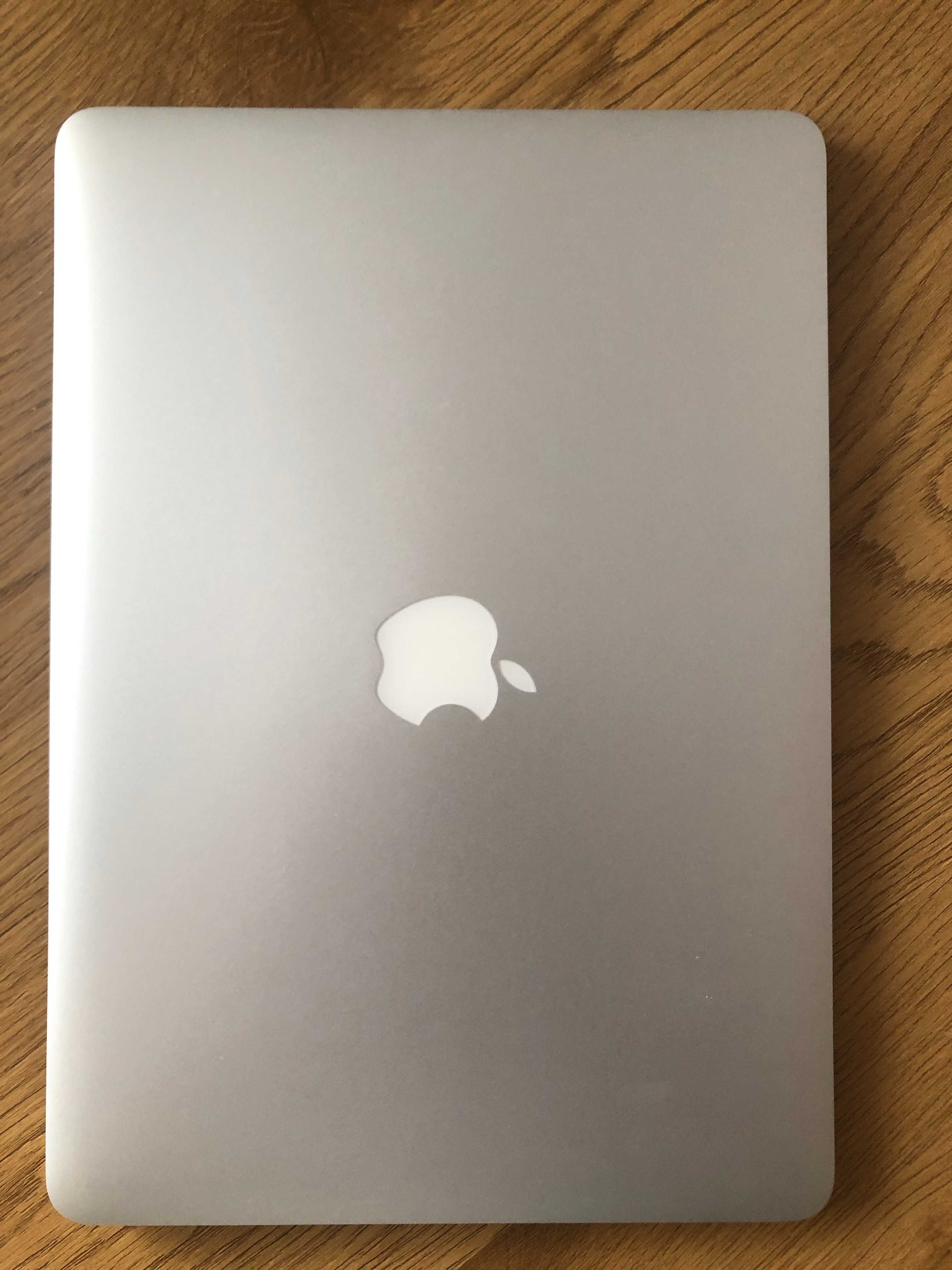 MacBook air (13-inch, Early 2015) в много добро състояние