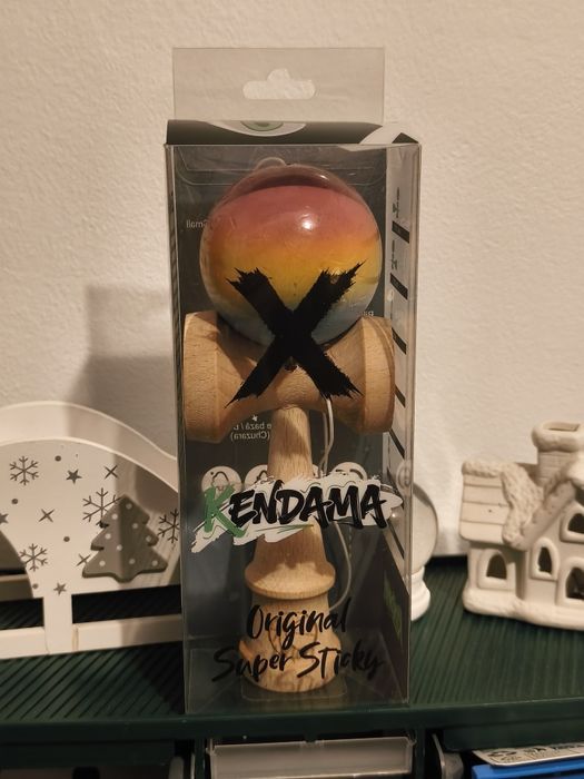 Vand kendama aproape noua