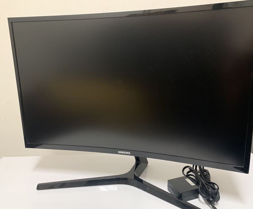 Монитор CURVED Samsung 27 C27F369