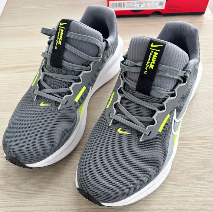 Adidasi de alergare NIKE