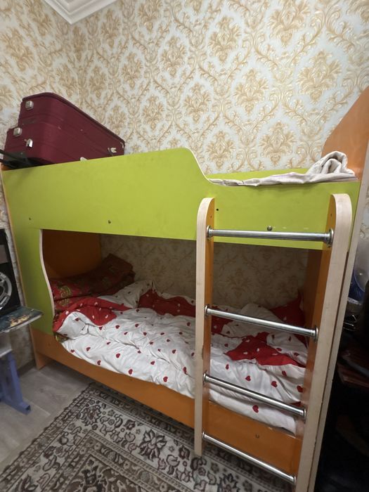 Кровать двухъярусная