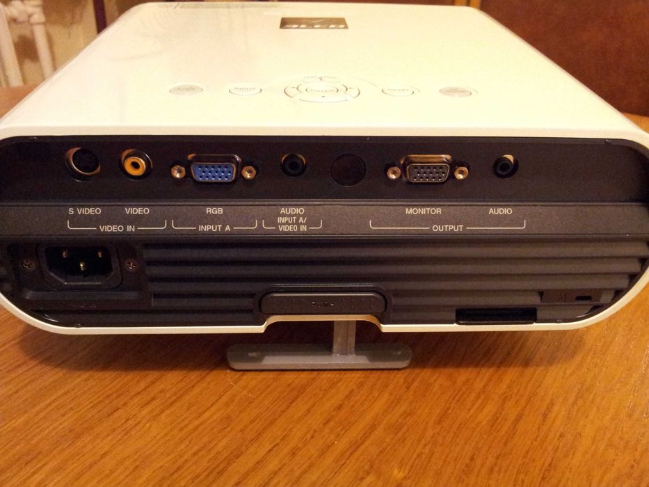 Videoproiector dataproiector video data proiector SONY VPL SV5