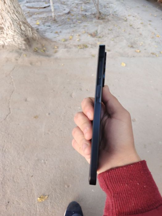 Samsung Galaxy A 17.  6/128gb