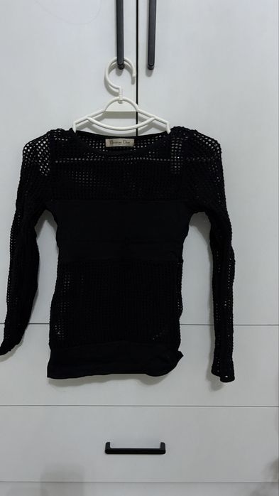 Лонгсливы Zara ,состаяние отличное в носке были 1 раз
