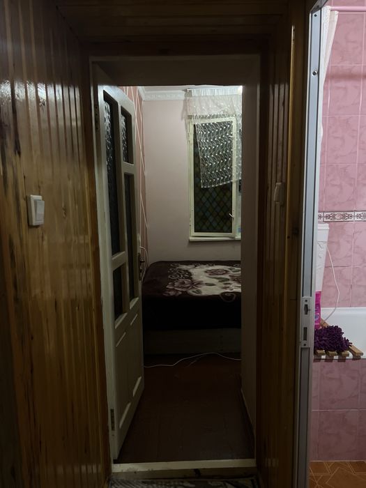 Uy sotiladi 1 xonalik 2 xonalik dek qilingan