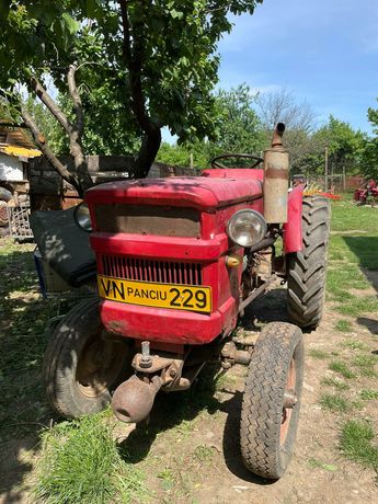 Tractor viticol, V445