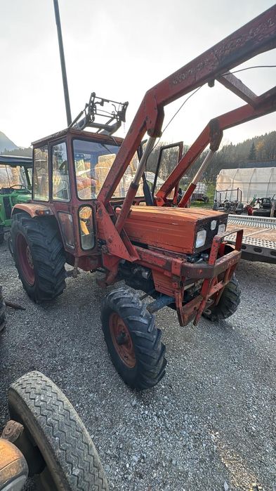 Incarcator frontal utb universal fiat