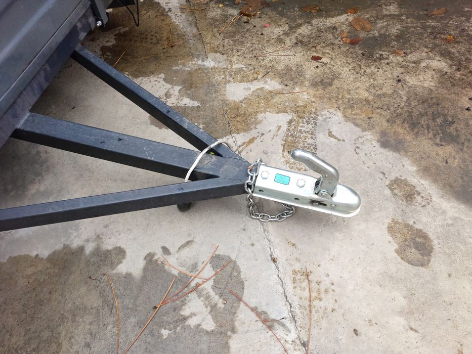 Продавам ремарке