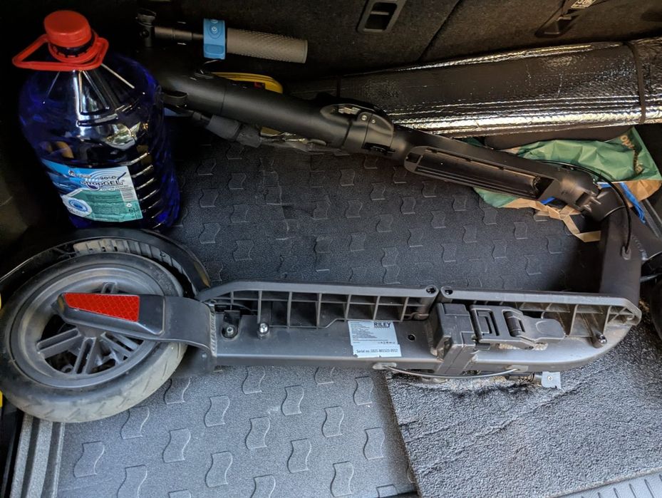 Trotineta Riley RS3 in garanție