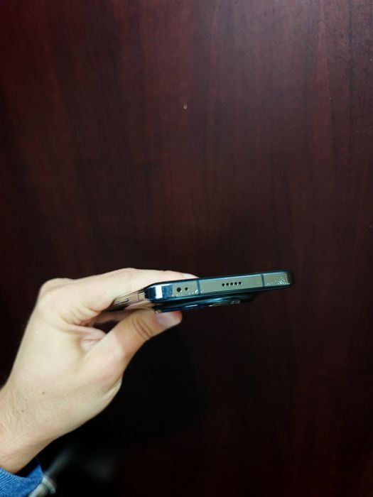 Honor magic 5 pro Black 256GB RAM 12GB / Бартер