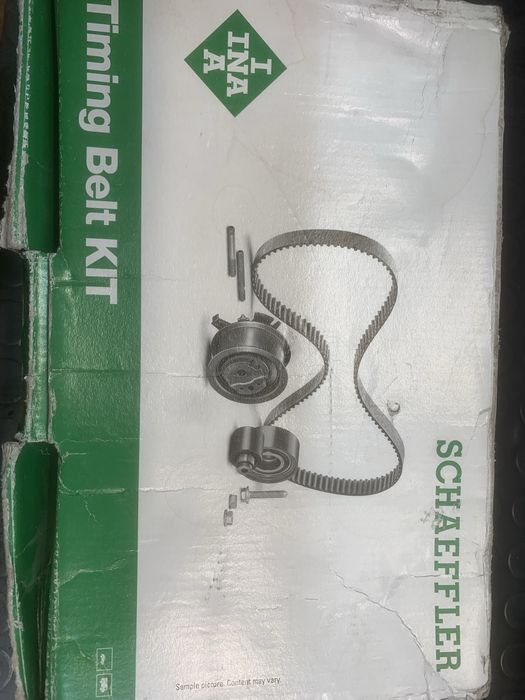 Комплект ангренажен ремък