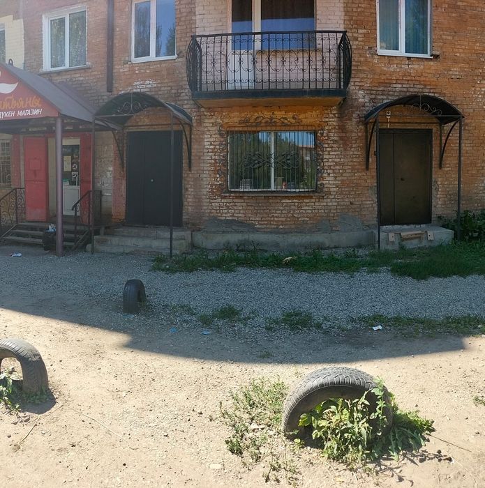 Срочно! Продам готовый магазин со стелажами