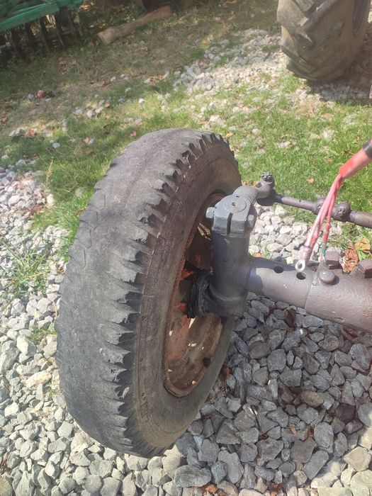 Vând piese tractor u650