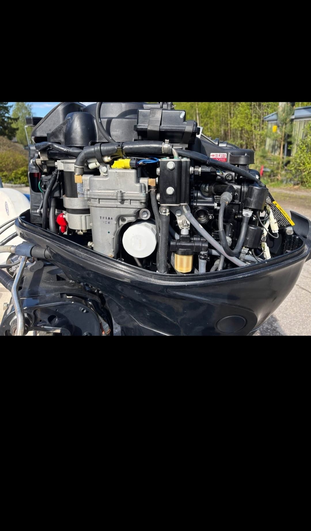 Vand barca  cu motor mercury 30cai 4 timpi