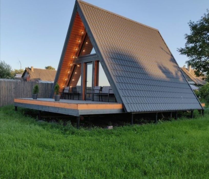 Vand cabane din materiale mele