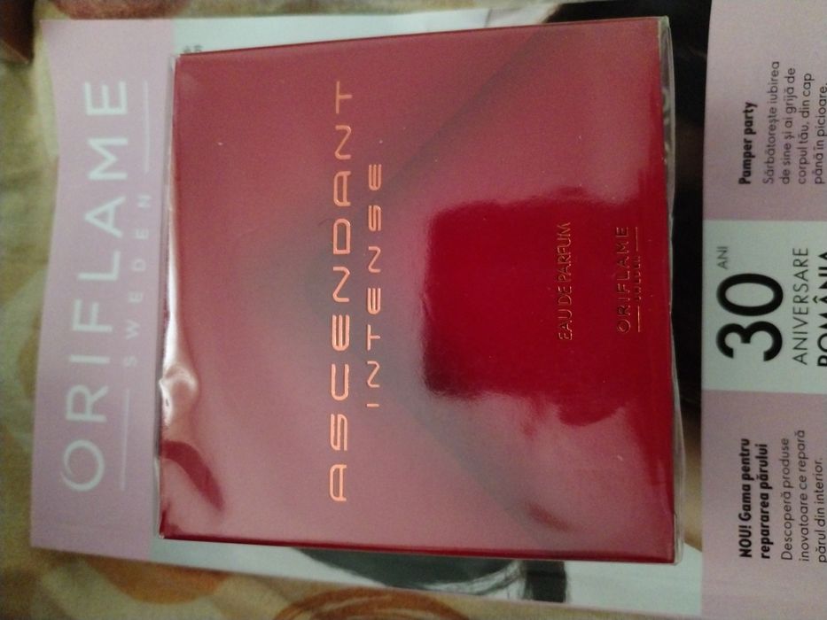 Transport  & Ascendant Intense Oriflame