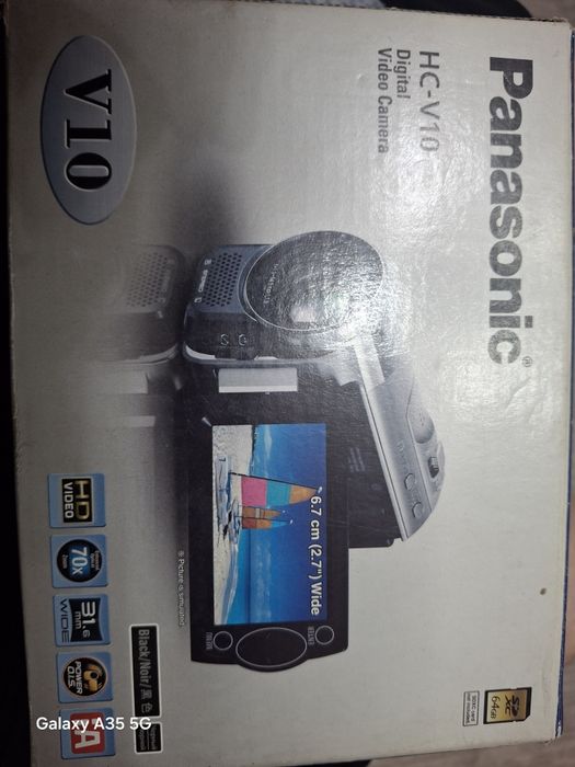 Продам видеокамеру Panasonic HC-V10