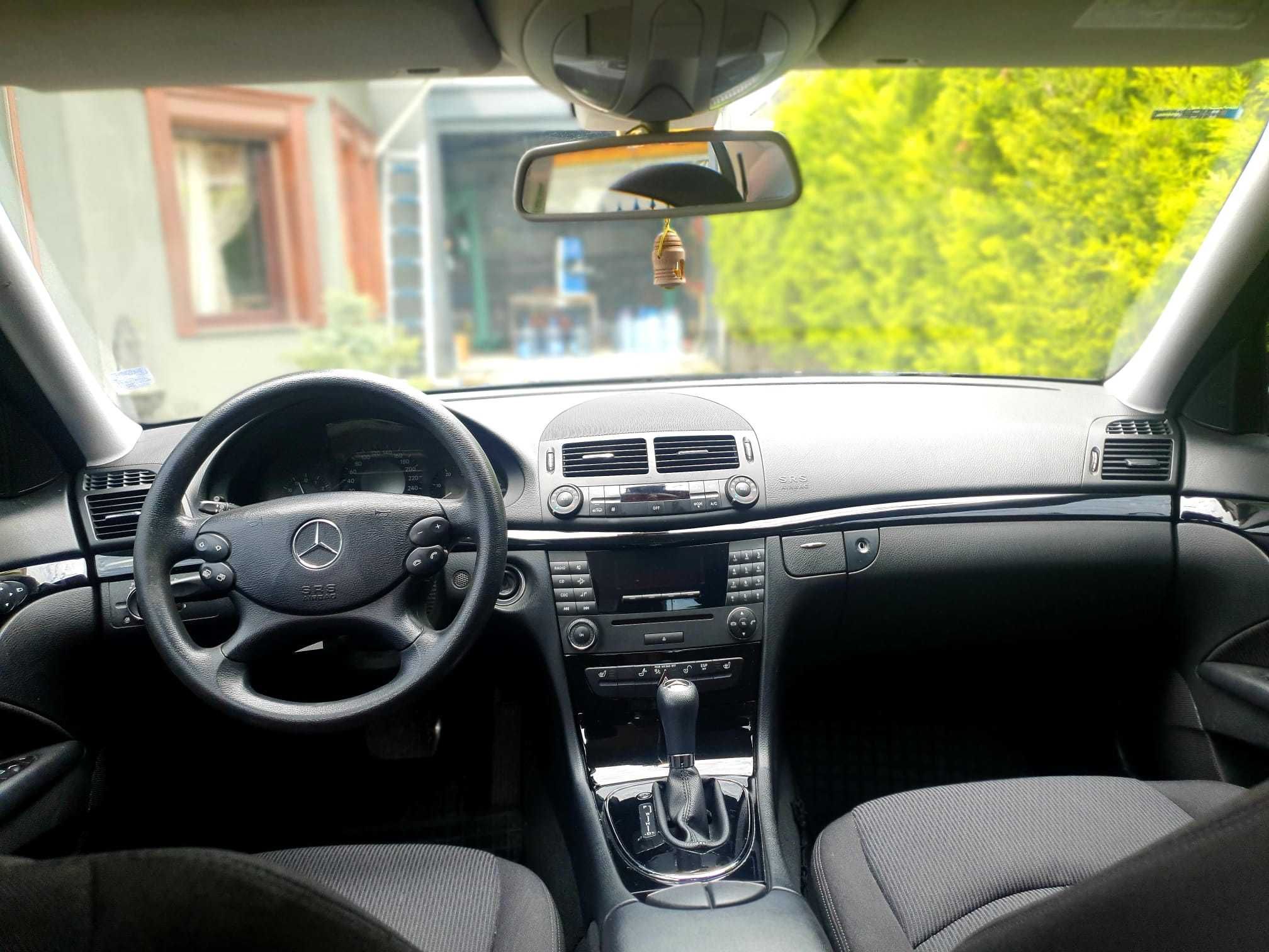 Продавам Мерцедес Е 220 модел 211 Еvo motor