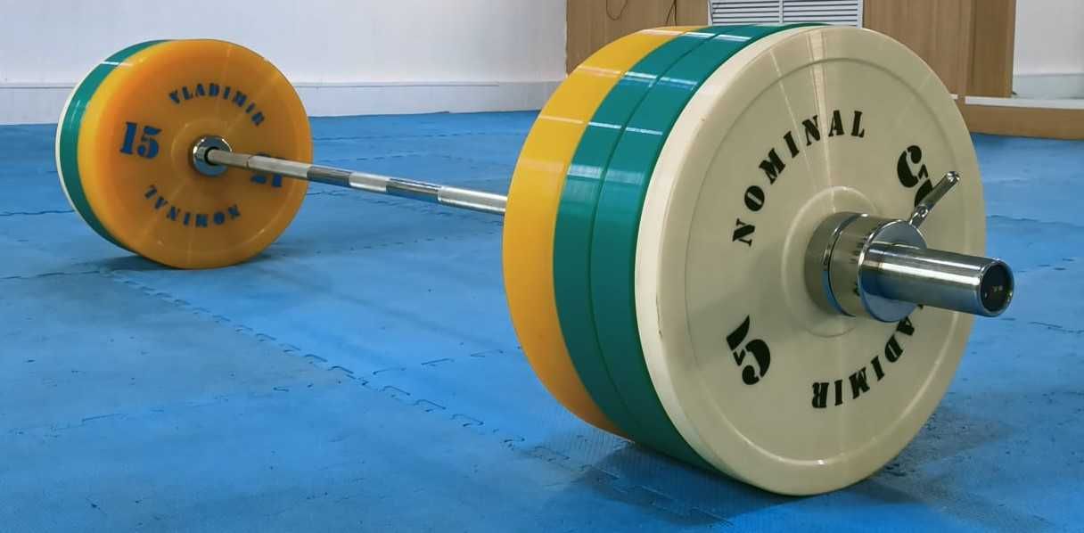 Штанга олимпийская 105 кг (гриф, замки - ZKC; блины - полиуретан)